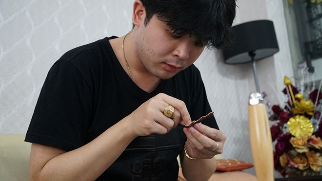 chang trai dong giay cho bup be kiem hang chuc trieu dong moi thang