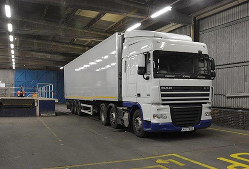 Tài xế lĩnh 6 năm tù vì giấu 21 người Việt trong xe đông lạnh vào Anh tai xe linh 6 nam tu vi giau 21 nguoi viet trong xe dong lanh vao anh