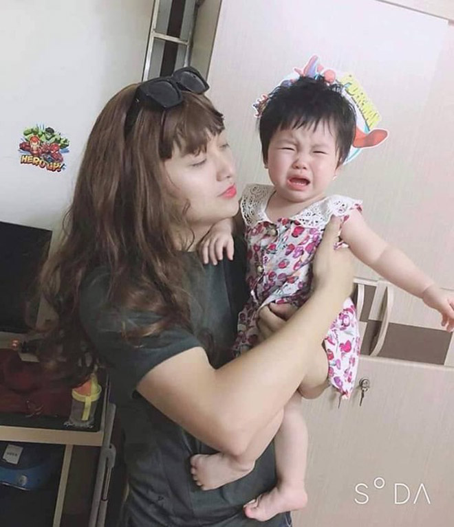 ong bo gia gai xinh dep trong con va cai ket khong the dang hon