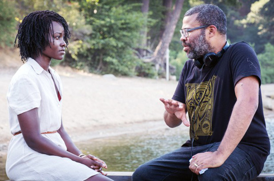 bi chi trich du doi vien ngoc den lupita nyongo xin loi