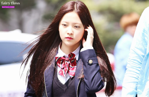 nu sinh trung hoc han quoc bi ky thi vi khong trang diem