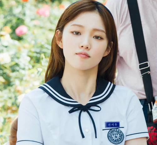 nu sinh trung hoc han quoc bi ky thi vi khong trang diem