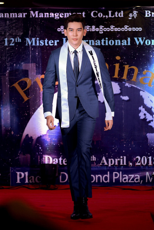 dai dien viet nam dang dan dau binh chon tai mr international 2018