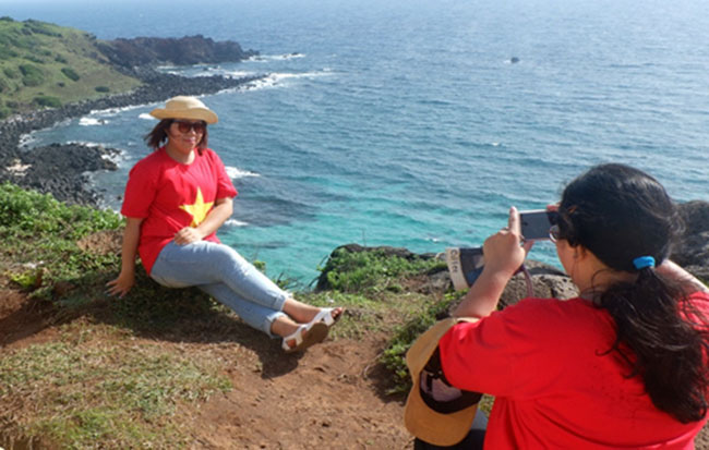 den binh thuan ma chi ghe tham mui ne thi that dang tiec