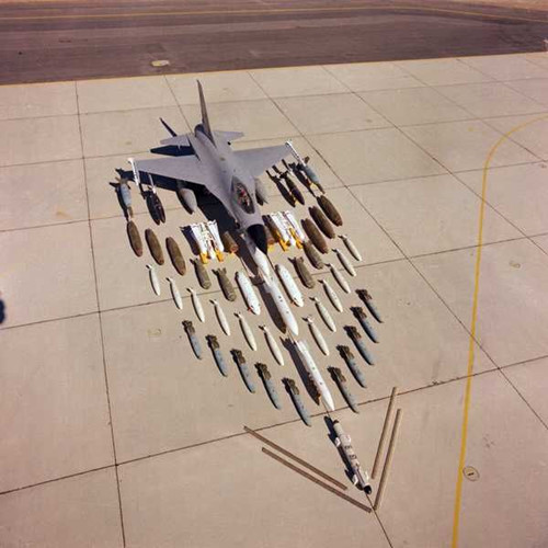 tiem kich f 16 duoc trang bi vu khi nao khi ve viet nam