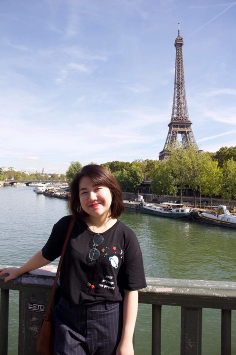 chay lon tai nha tho duc ba paris du hoc sinh viet tai phap bang hoang