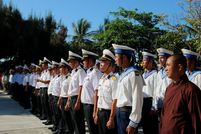 dac biet le chao co o truong sa cua viet kieu tu khap noi tren the gioi