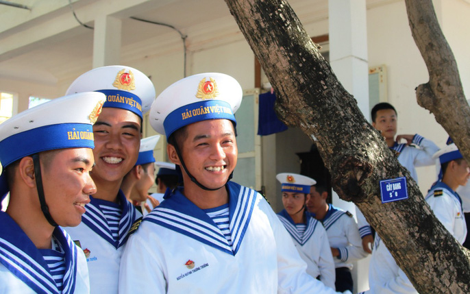 dac biet le chao co o truong sa cua viet kieu tu khap noi tren the gioi