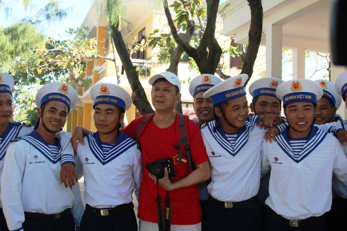 dac biet le chao co o truong sa cua viet kieu tu khap noi tren the gioi