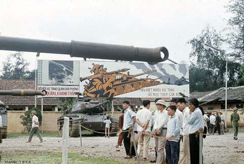 trien lam vu khi chien loi pham to chuc nam 1973