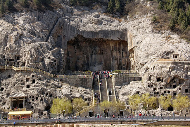 chang can di dau xa toi trung quoc cung du lac loi tai nhung vuon quoc gia dep sieu thuc nay