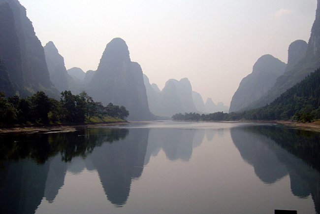 chang can di dau xa toi trung quoc cung du lac loi tai nhung vuon quoc gia dep sieu thuc nay