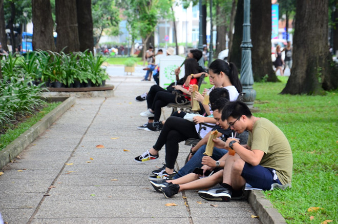 o dau chen lan dip le nhung tphcm lai la thien duong