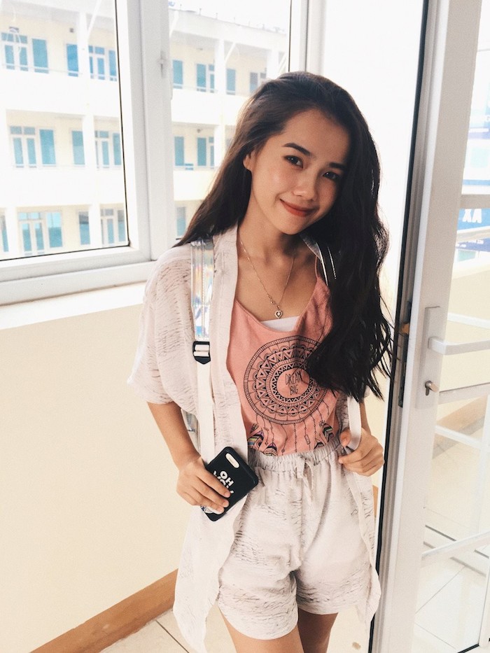 nu du hoc sinh lao gay an tuong voi dep thanh thien va biet 5 thu tieng