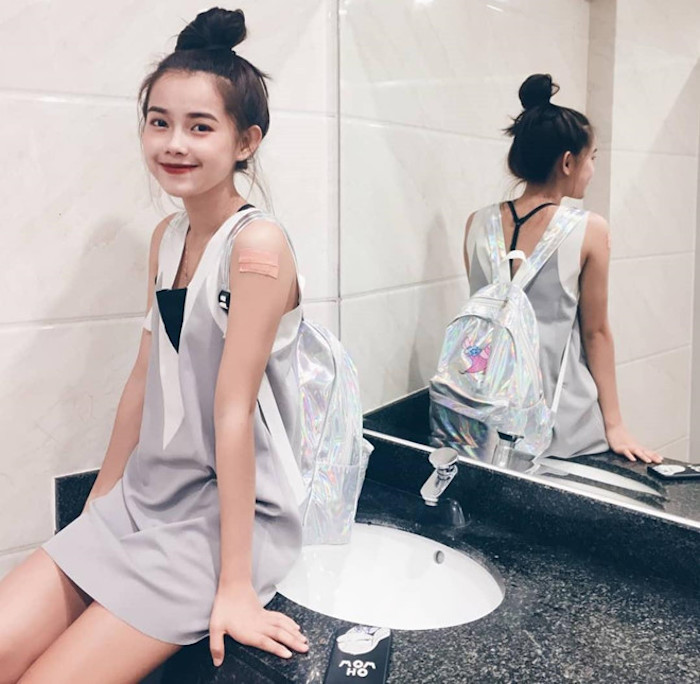 nu du hoc sinh lao gay an tuong voi dep thanh thien va biet 5 thu tieng