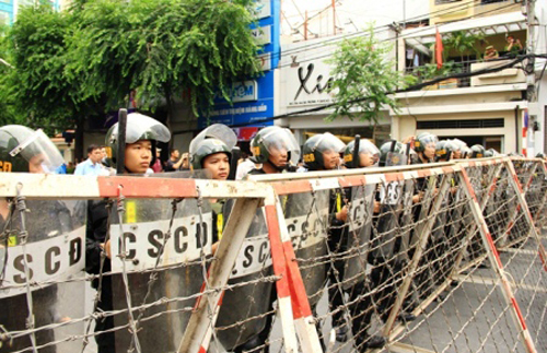 cuoc tran ap lon nhat trong ky uc cua dac nhiem co dong