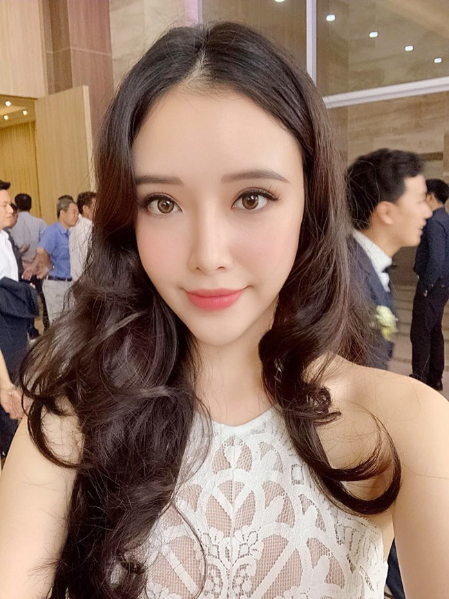 Không nhận ra em gái Mai Phương Thúy trong loạt ảnh táo bạo này! khong nhan ra em gai mai phuong thuy trong loat anh tao bao nay