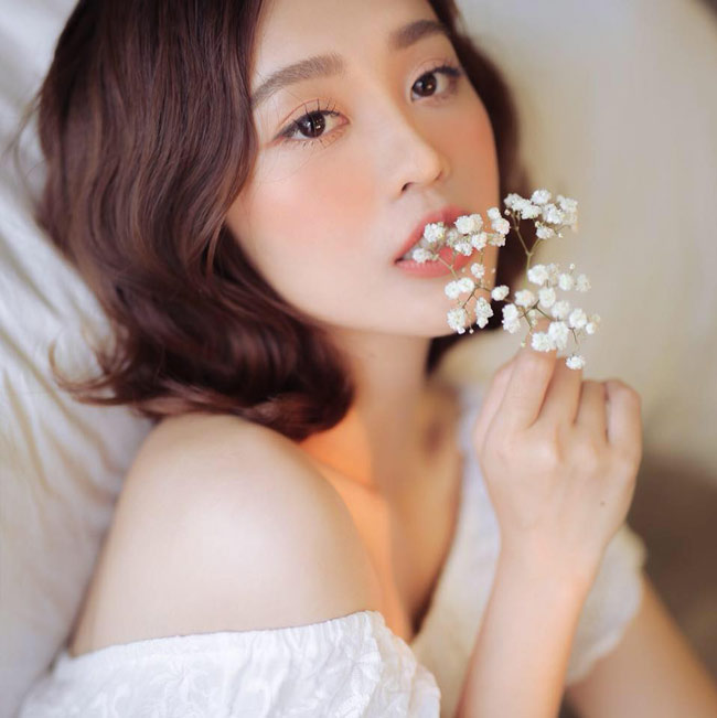 cap ban than sai thanh xinh nhu hoa khien trai tre boi roi