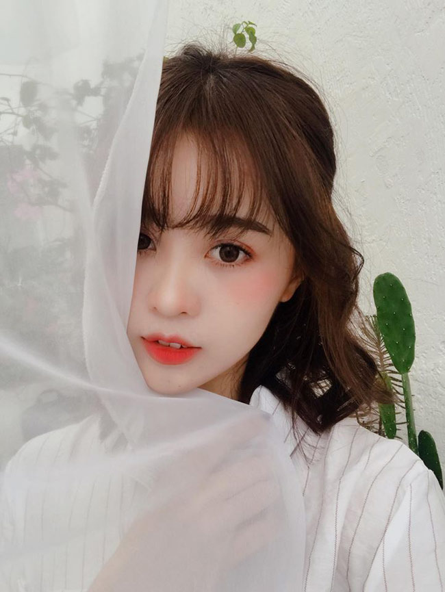 cap ban than sai thanh xinh nhu hoa khien trai tre boi roi