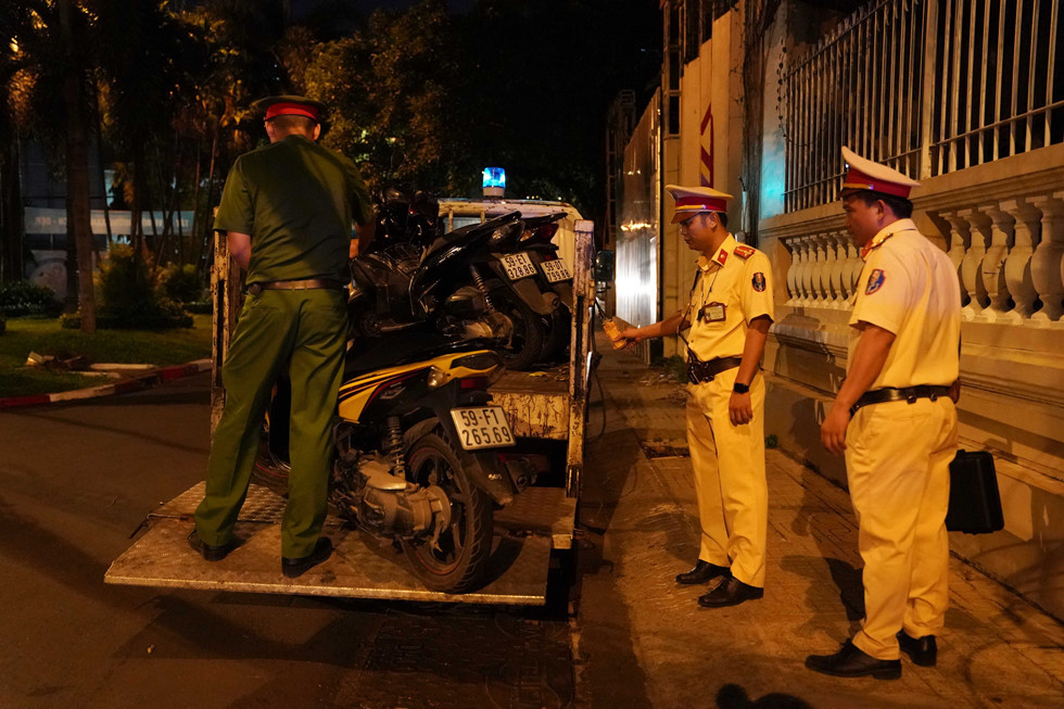 csgt mat phuc quan nhau sai gon nguoi bi kiem tra nong do con noi xui qua