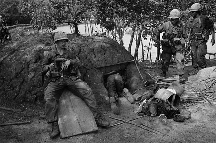 chien dich phung hoang pho bay ban chat da man cua my