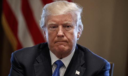 Trump nói việc đòi luận tội ông là 'bẩn thỉu và kinh tởm' trump noi viec doi luan toi ong la ban thiu va kinh tom