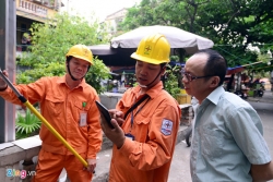 anh dan lao dong vat va muu sinh trong chao lua ha noi