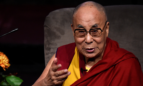 dalai lama muon nguoi ke nhiem phai co guong mat kha ai