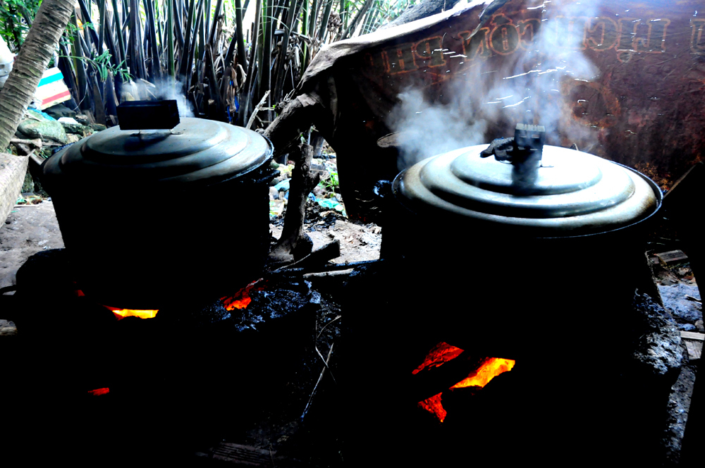 banh la dua mon qua di cung ky uc nguoi mien tay