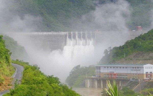 tu 9 gio ngay 307 bat dau xa lu ho thuy dien lon nhat bac trung bo