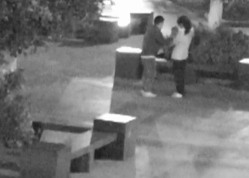 nguoi dan ba vo sinh con de giu chan nguoi tinh