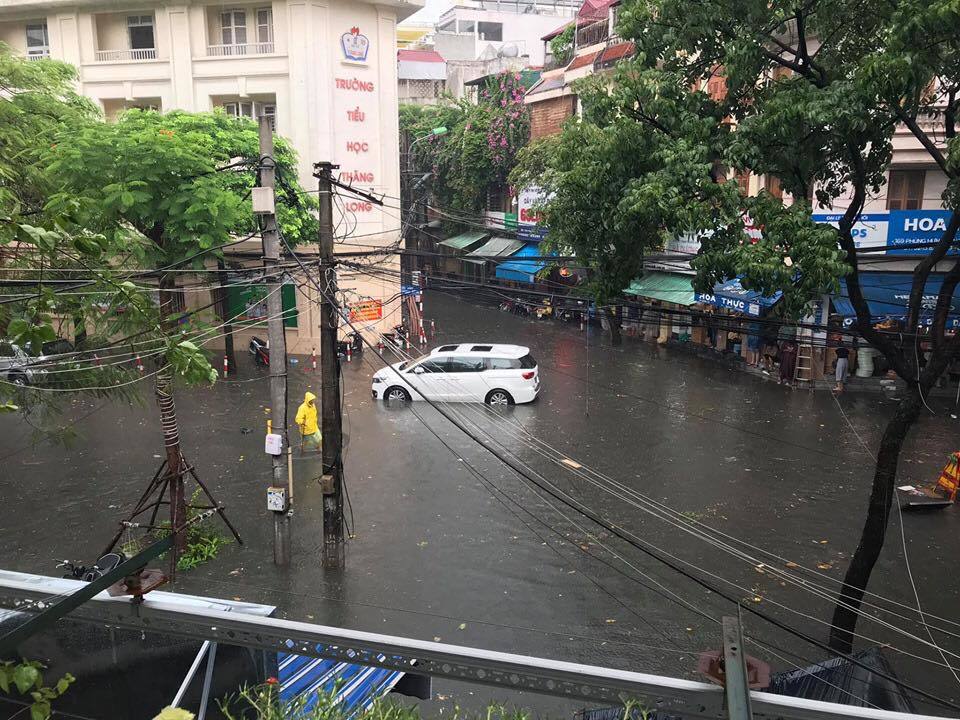 ha noi vua mua to khap nga duong ngap sau