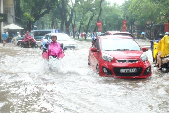 ha noi vua mua to khap nga duong ngap sau