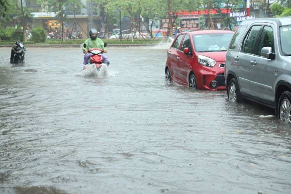 ha noi vua mua to khap nga duong ngap sau