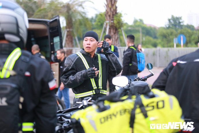 anh mc anh tuan dan dau doan ha noi hoi tu dan mo to khung 3 mien