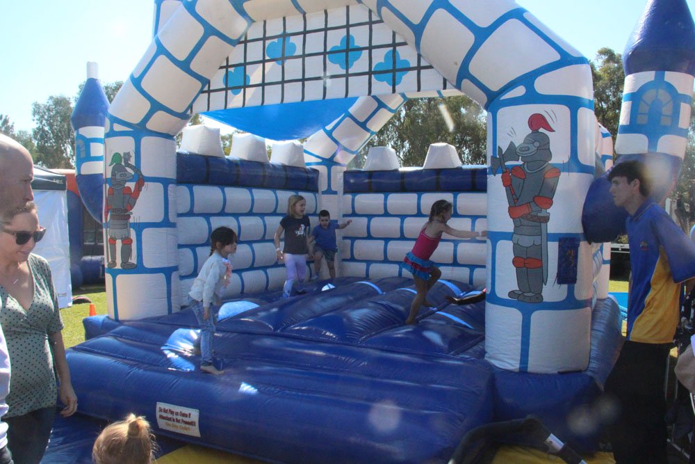 du khach viet chung kien dieu bat ngo o austrailia