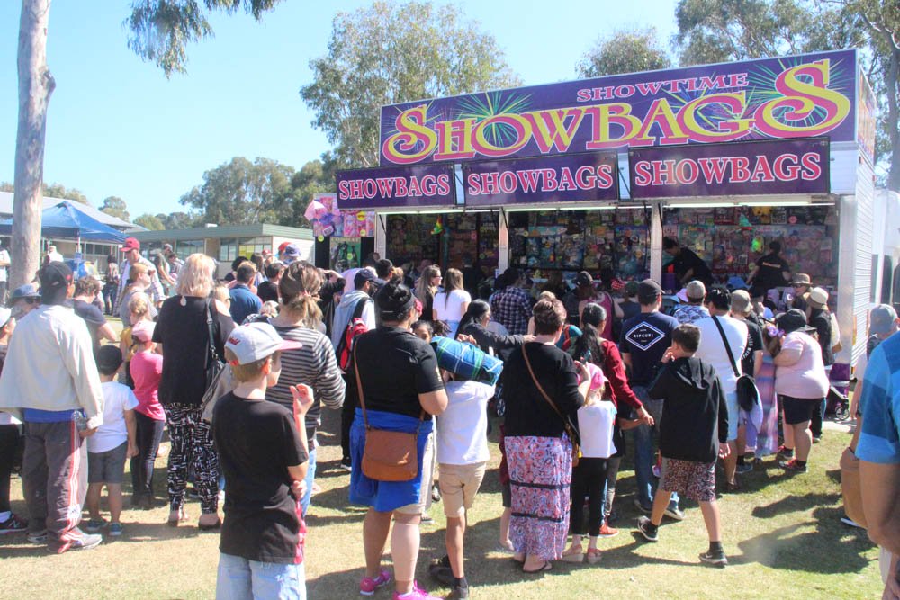 du khach viet chung kien dieu bat ngo o austrailia