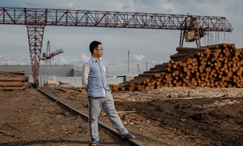 Những cánh rừng Nga oằn mình trước cơn khát gỗ của Trung Quốc nhung canh rung nga oan minh truoc con khat go cua trung quoc