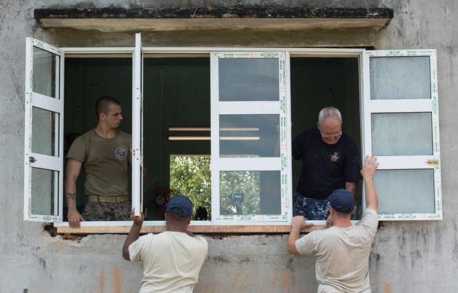 khong luc my kham benh xay truong cho nguoi dan quang nam