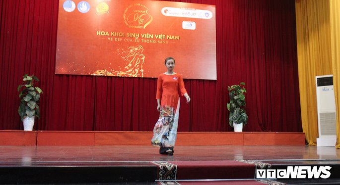 nu sinh lai tay rang ngoi tai hoa khoi sinh vien viet nam 2018