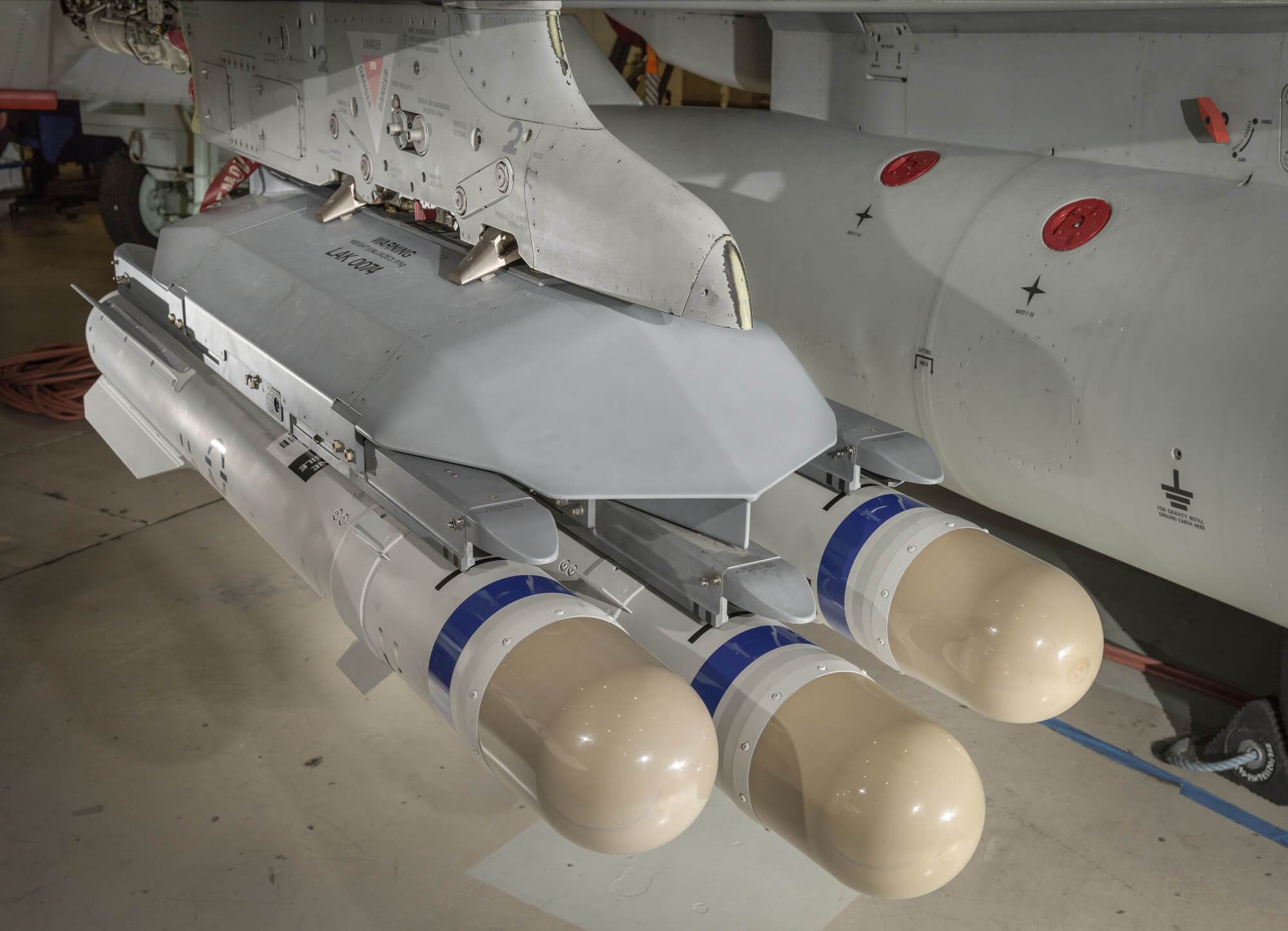 anh ba lan ra mat to hop chong tang tu hanh cuc manh du suc ha guc t 14 armata