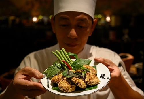 thit chay len loi vao am thuc dong nam a