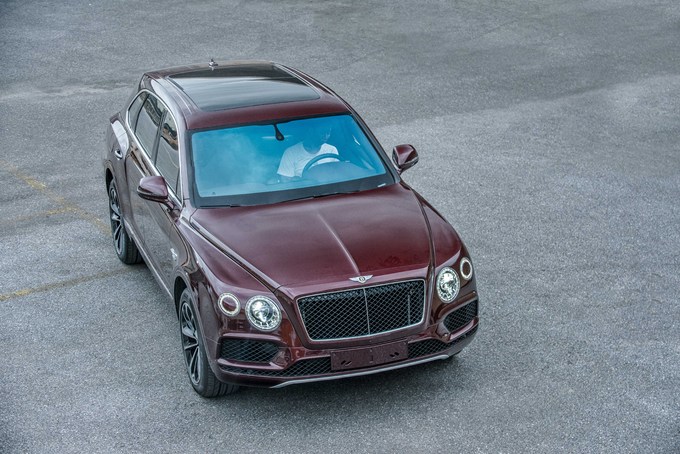 bentley bentayga hang thua cua dai gia viet