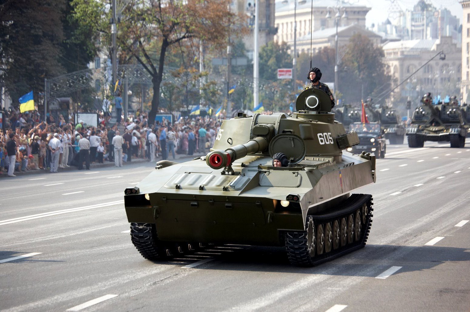 anh ban roi lai mua phao tu hanh con bi cuc cua quan doi ukraine