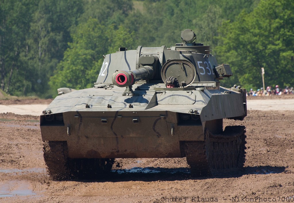 anh ban roi lai mua phao tu hanh con bi cuc cua quan doi ukraine