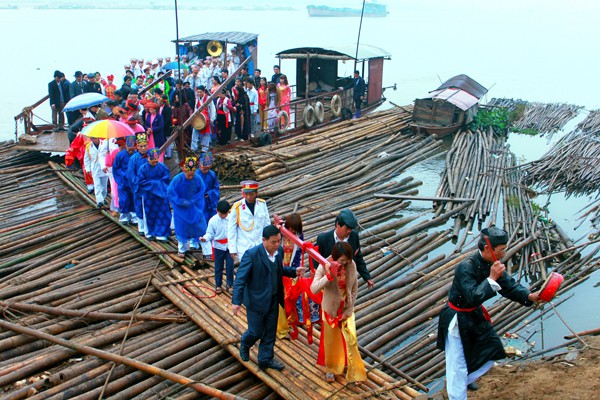 anh hinh anh song dong ve ha noi thoi hien dai voi cai nhin than thuong