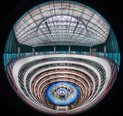 anh hinh anh song dong ve ha noi thoi hien dai voi cai nhin than thuong