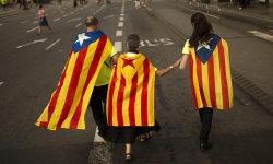 ra toi hau thu tay ban nha quyet khong buong catalonia