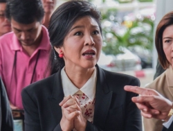 thai lan huy ho chieu cua cuu thu tuong yingluck