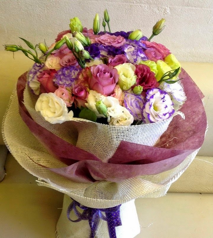 goi y cach chon hoa y nghia cho ngay phu nu viet nam 2010